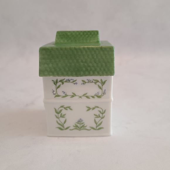 Vintage Lenox Spice Village Spice Jar - 1989 Collection - Tarragon - Picture 2 of 6